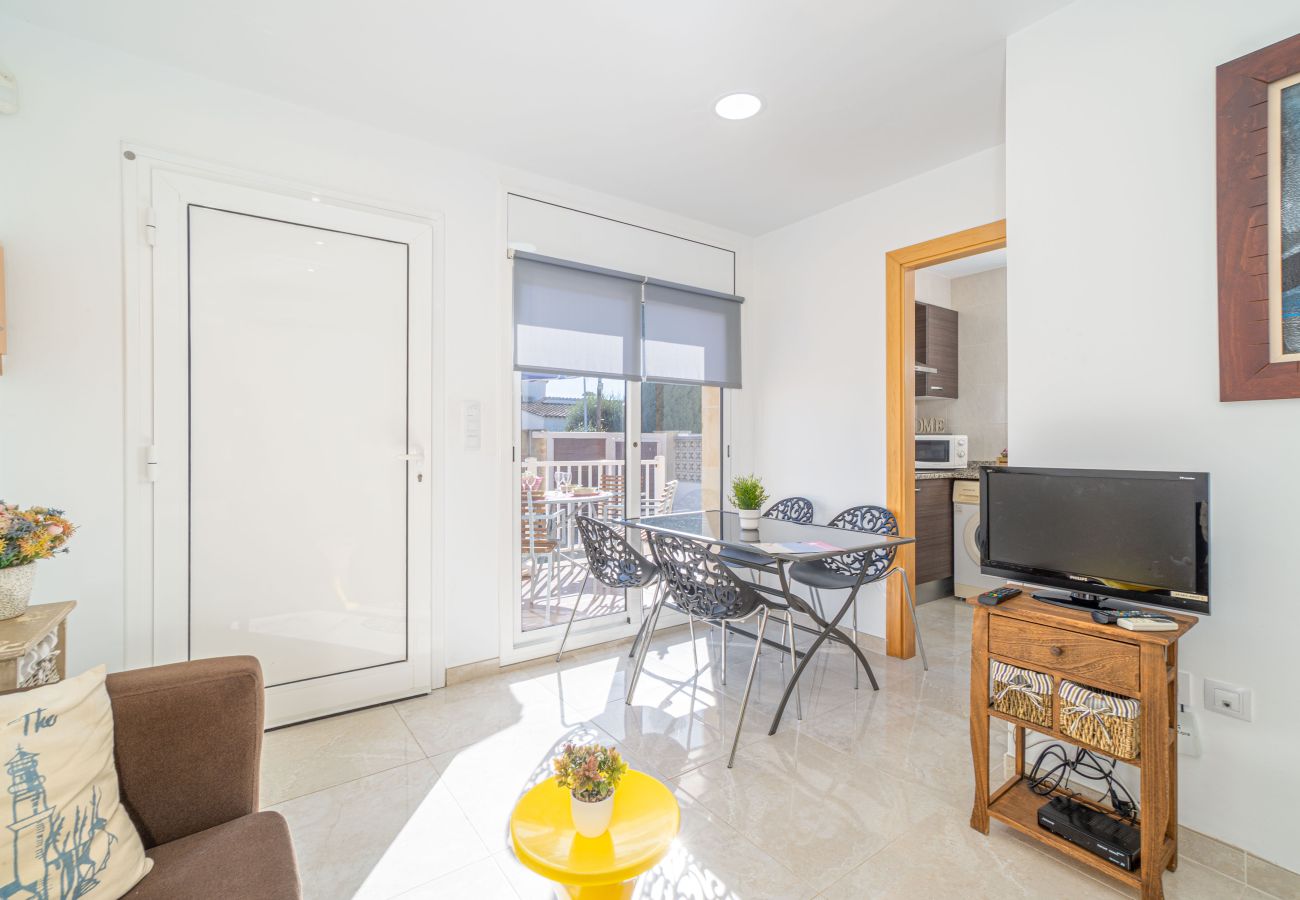 Villa in Empuriabrava - 0034-NOGUERA House with small pool