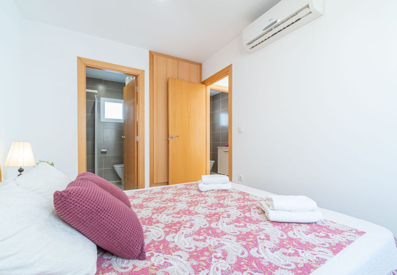 Villa in Empuriabrava - 0034-NOGUERA House with small pool