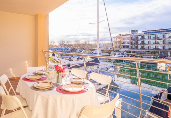Apartment in Empuriabrava - 0163-PORT SALINS Apartment with canal view Apartment in Empuriabrava - 0163-PORT SALINS Apartment with canal view