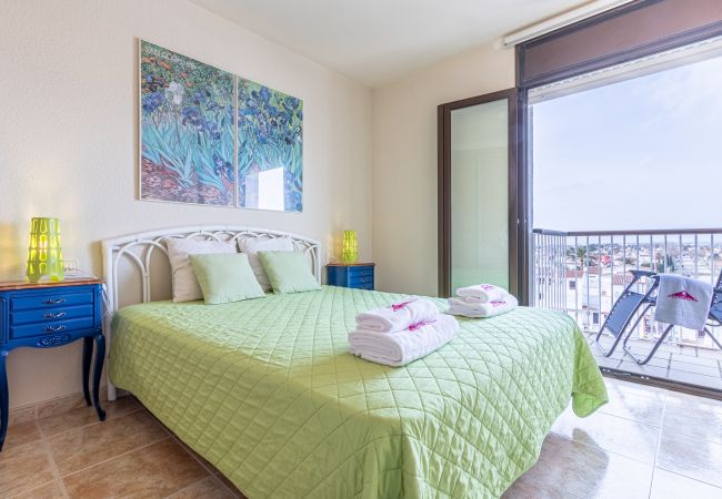 Apartment in Empuriabrava - 0162-PORT GREC Apartment with sea and canal view Apartment in Empuriabrava - 0162-PORT GREC Apartment with sea and canal view