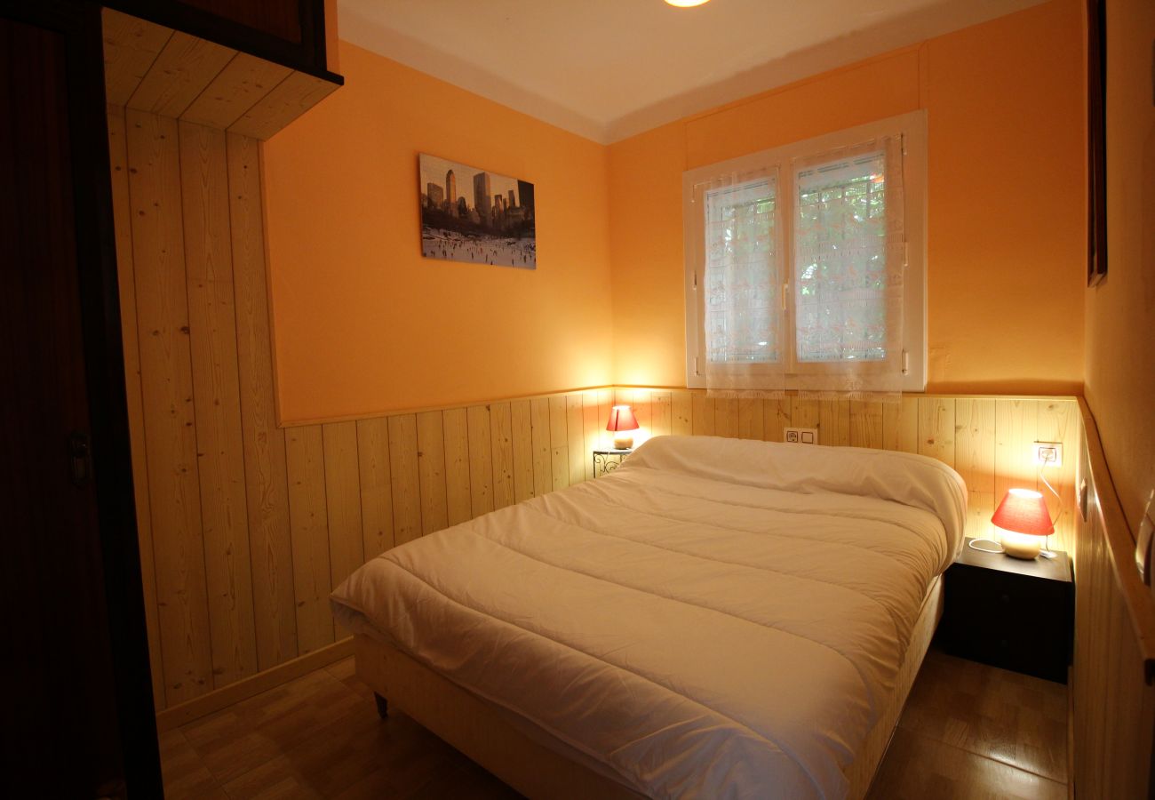 Villa in Empuriabrava - 0032-CARLIT House with garden and 3 bedrooms