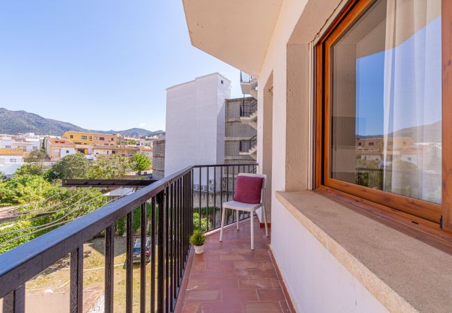 Apartment in Rosas / Roses - 2007-AV DE RHODE Apartment with wifi near the beach Apartment in Rosas / Roses - 2007-AV DE RHODE Apartment with wifi near the beach