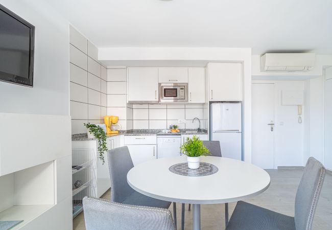 Apartment in Rosas / Roses - 2008-AV DE RHODE Apartment with wifi near the beach Apartment in Rosas / Roses - 2008-AV DE RHODE Apartment with wifi near the beach