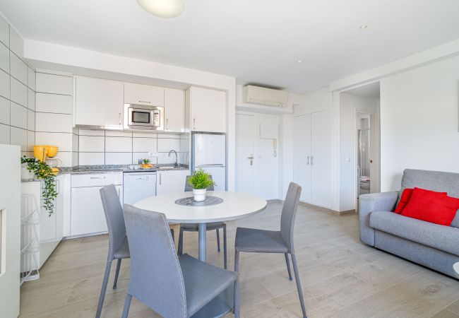 Apartment in Rosas / Roses - 2008-AV DE RHODE Apartment with wifi near the beach Apartment in Rosas / Roses - 2008-AV DE RHODE Apartment with wifi near the beach