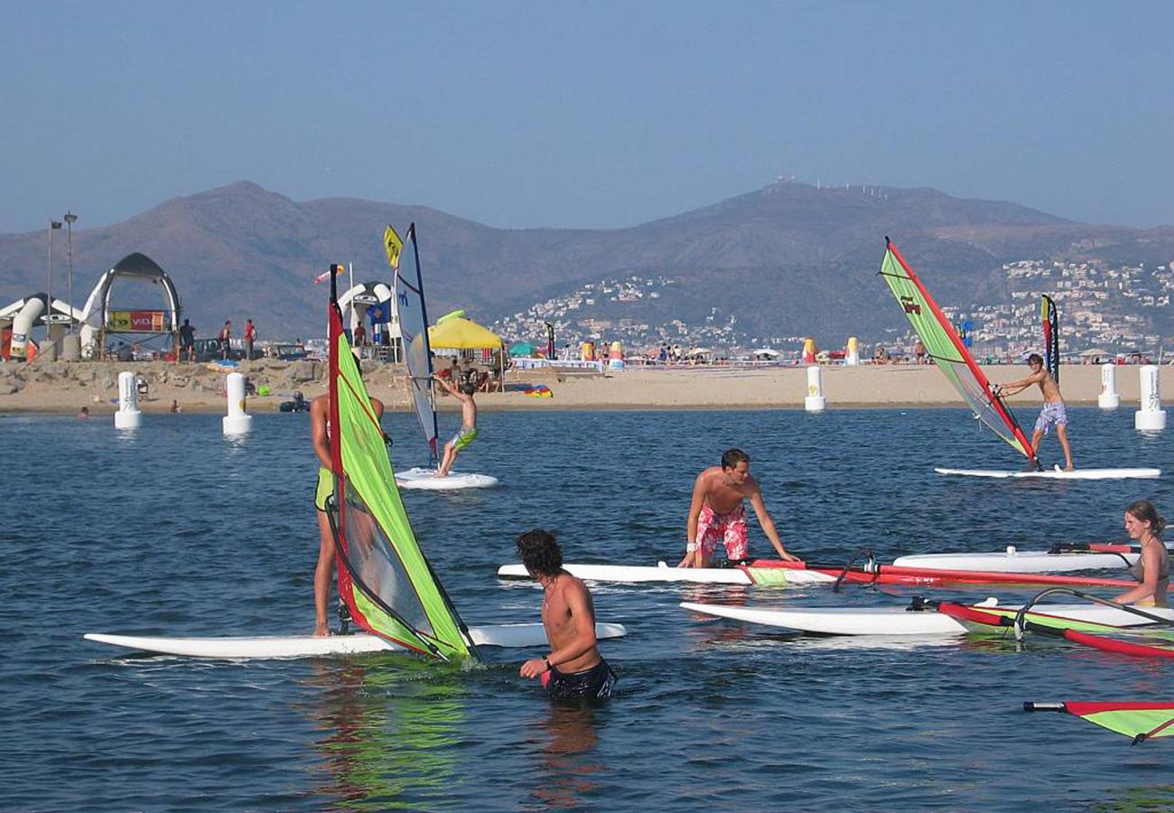 Apartment in Empuriabrava - 0195-PORT EMPORDA Apartment with 2 bedrooms and terrace