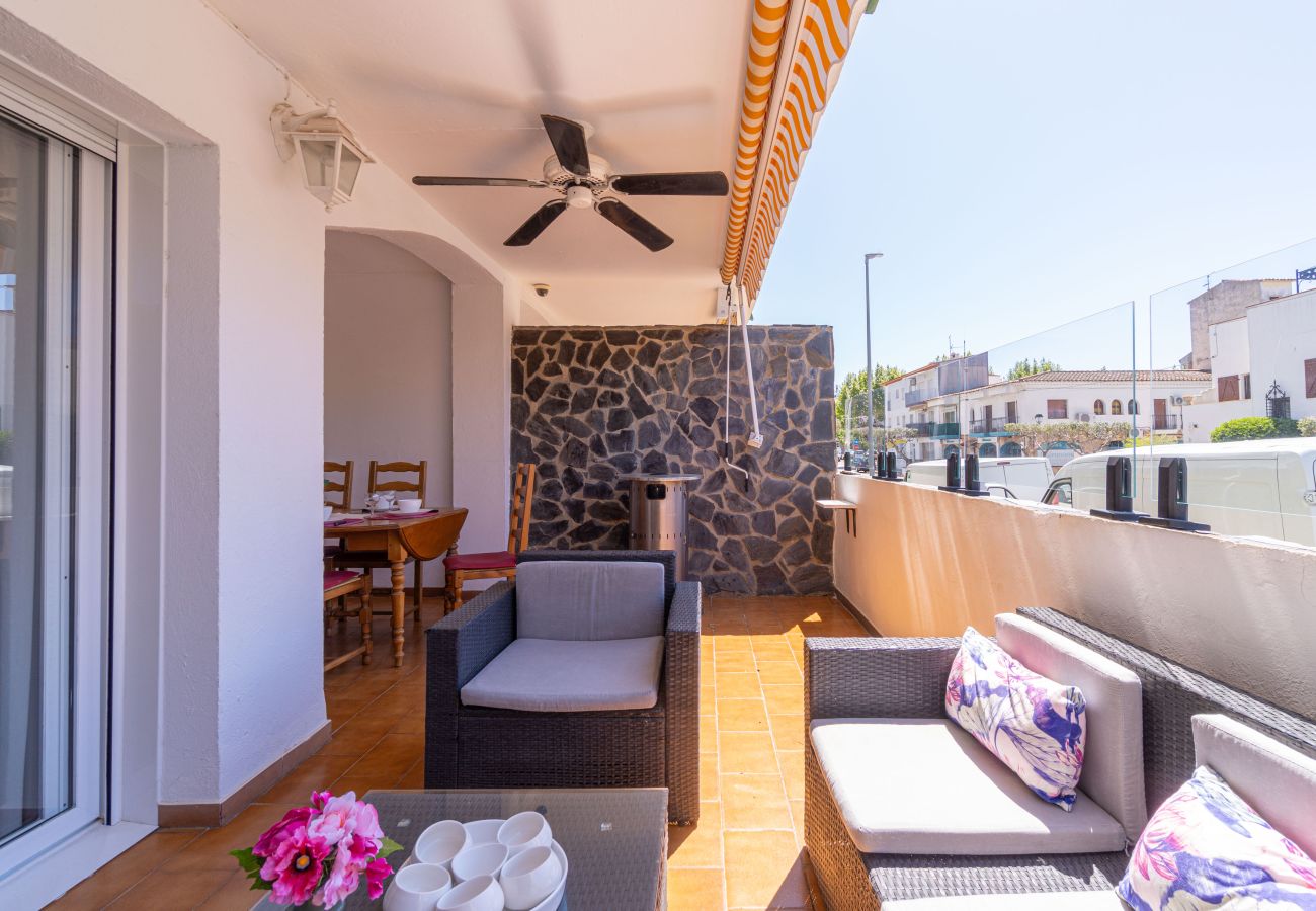 Apartment in Empuriabrava - 0158-PATTAYA Apartment with 2 bedrooms, terrace and garage