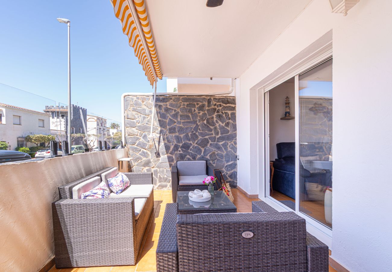 Apartment in Empuriabrava - 0158-PATTAYA Apartment with 2 bedrooms, terrace and garage