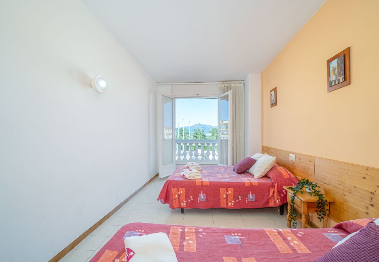 Apartment in Empuriabrava - 0132-PORT MOXO Apartment on the canal with view