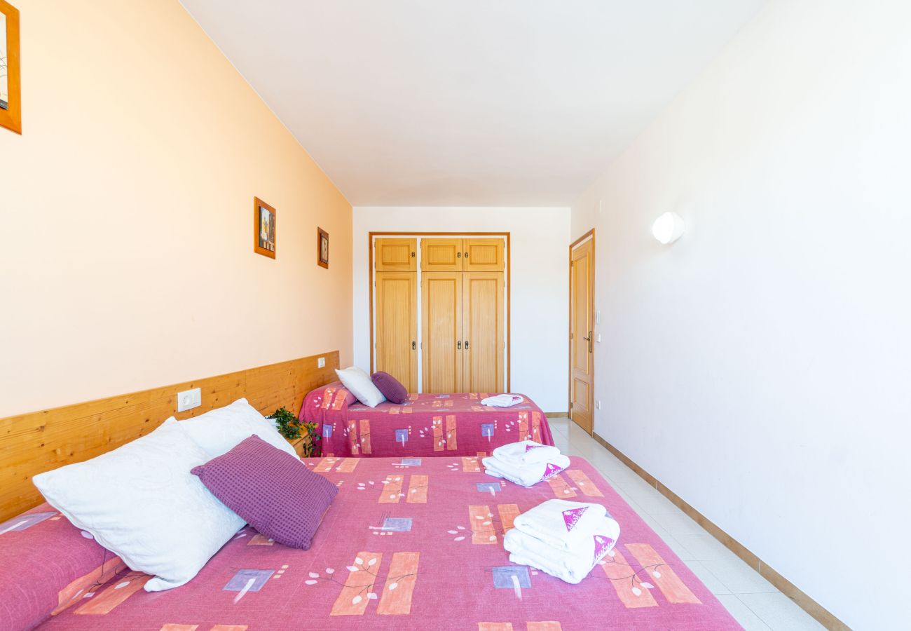 Apartment in Empuriabrava - 0132-PORT MOXO Apartment on the canal with view