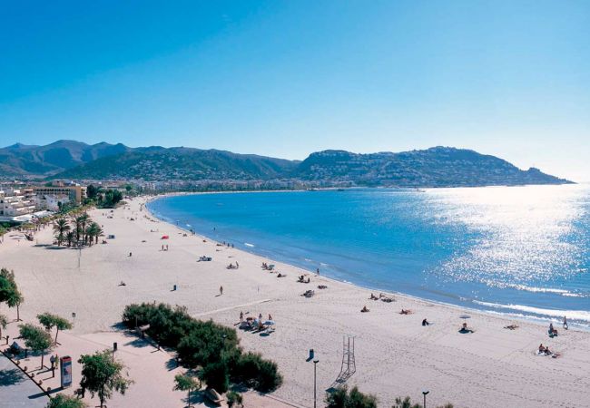 Apartment in Rosas / Roses - 8010-MIL.LENI Apartment with community pool and parking Apartment in Rosas / Roses - 8010-MIL.LENI Apartment with community pool and parking