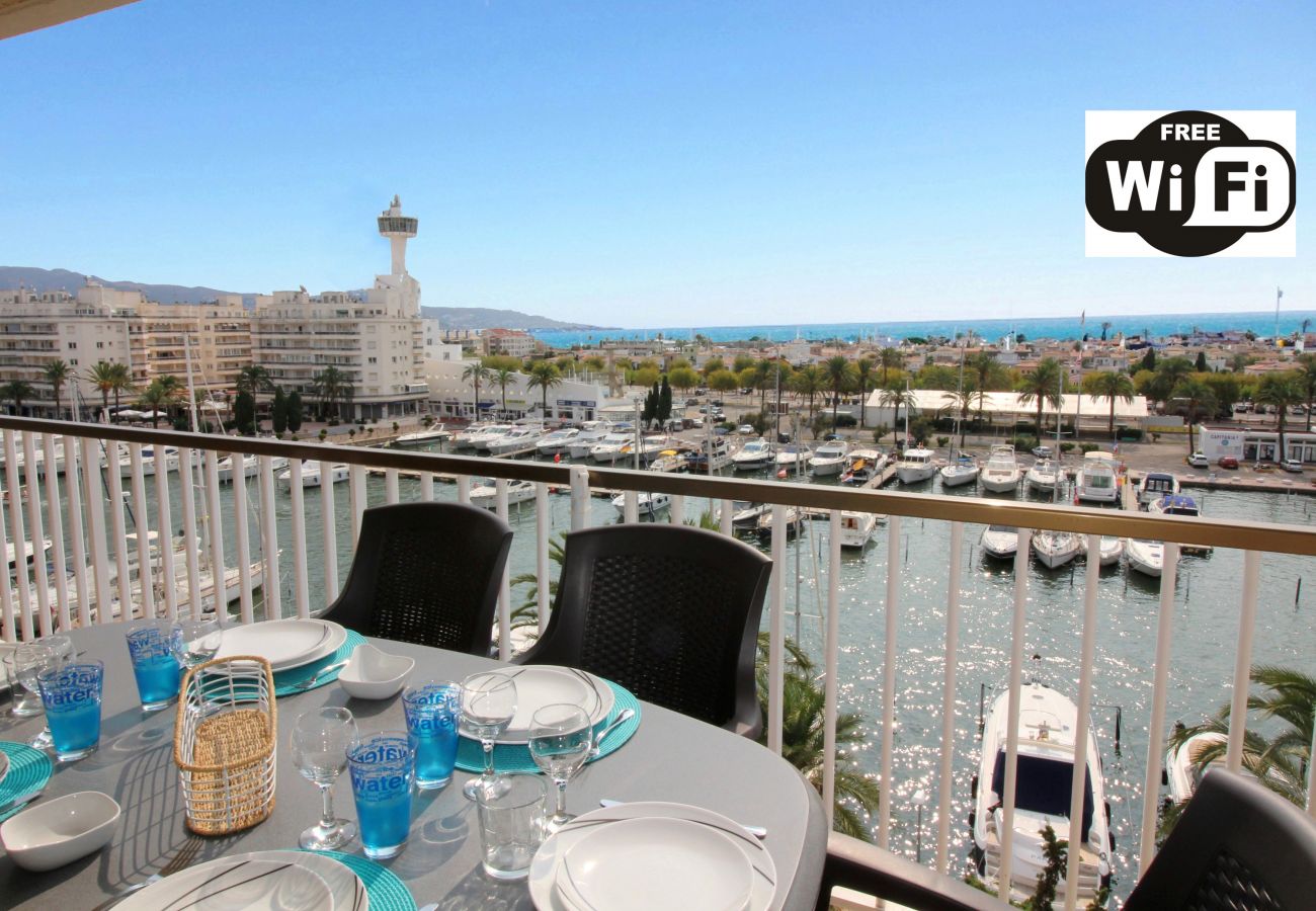 Apartment in Empuriabrava - 0160-PORT GREC Apartment with WIFI, Smart TV, canal and sea view