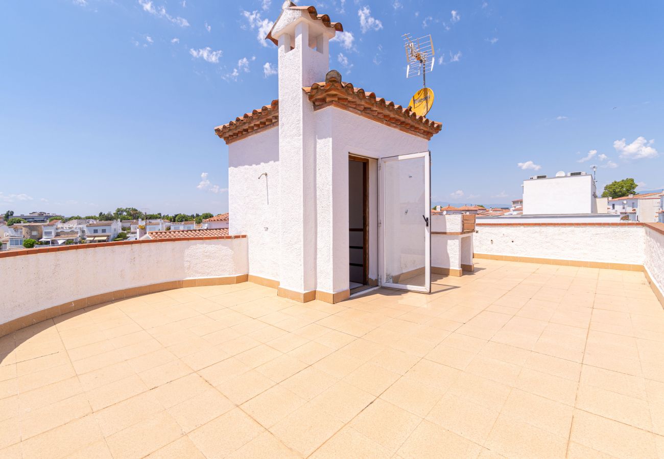 Villa in Empuriabrava - 0191-SANT MAURICI House with private pool