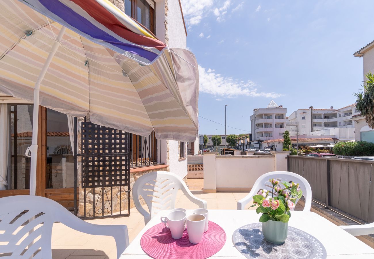 Villa in Empuriabrava - 0191-SANT MAURICI House with private pool