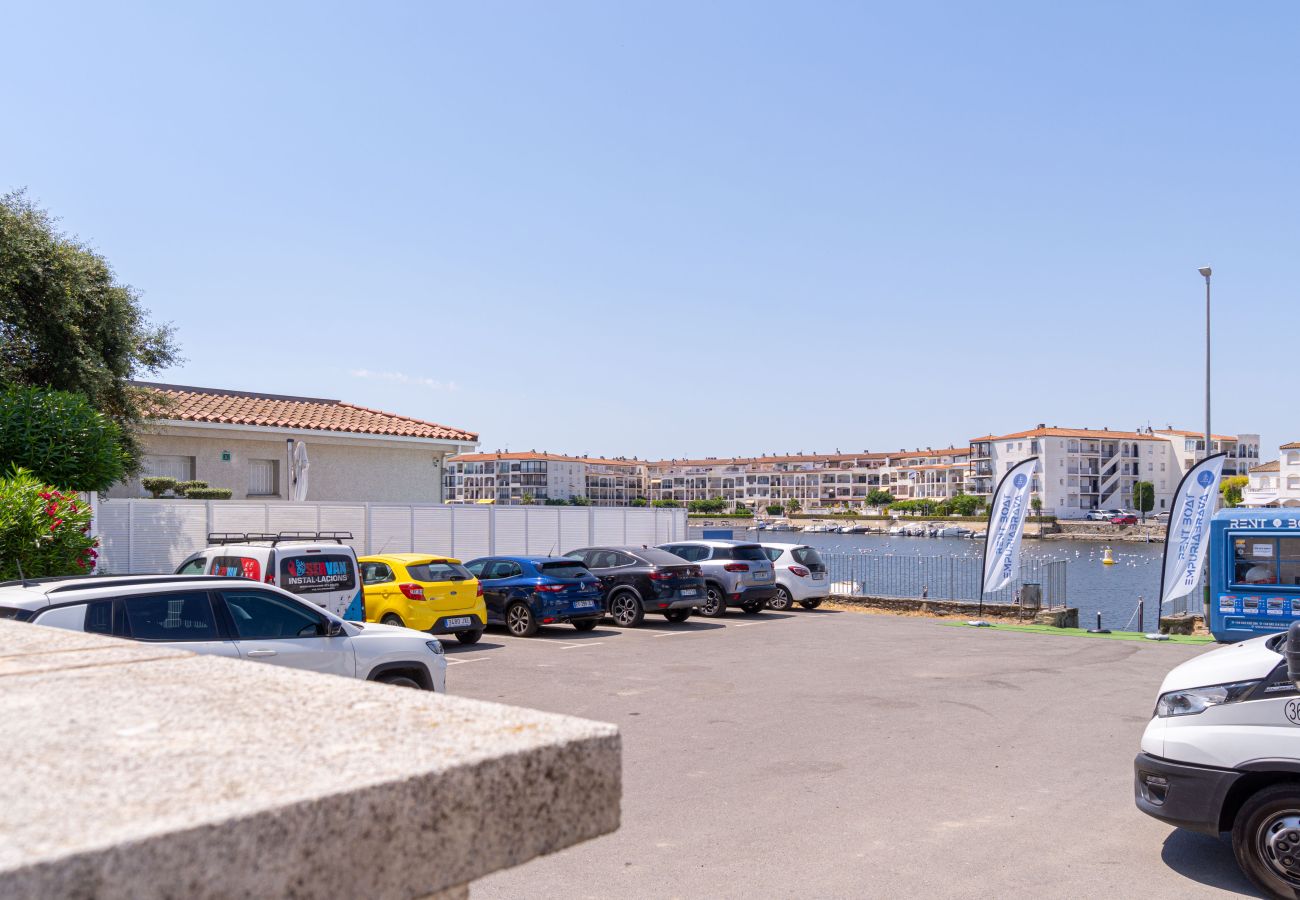 Villa in Empuriabrava - 0191-SANT MAURICI House with private pool