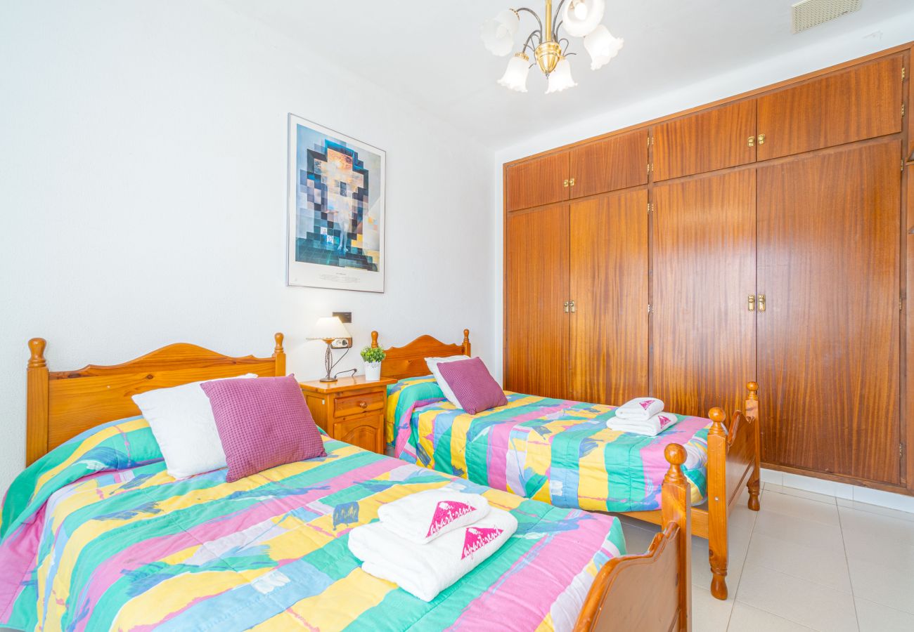 Villa in Empuriabrava - 0191-SANT MAURICI House with private pool