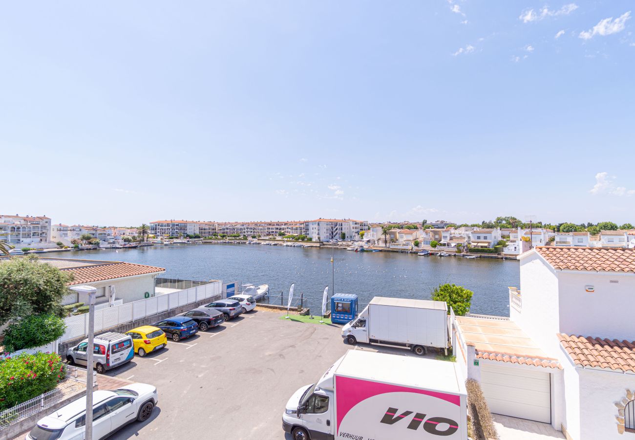 Villa in Empuriabrava - 0191-SANT MAURICI House with private pool
