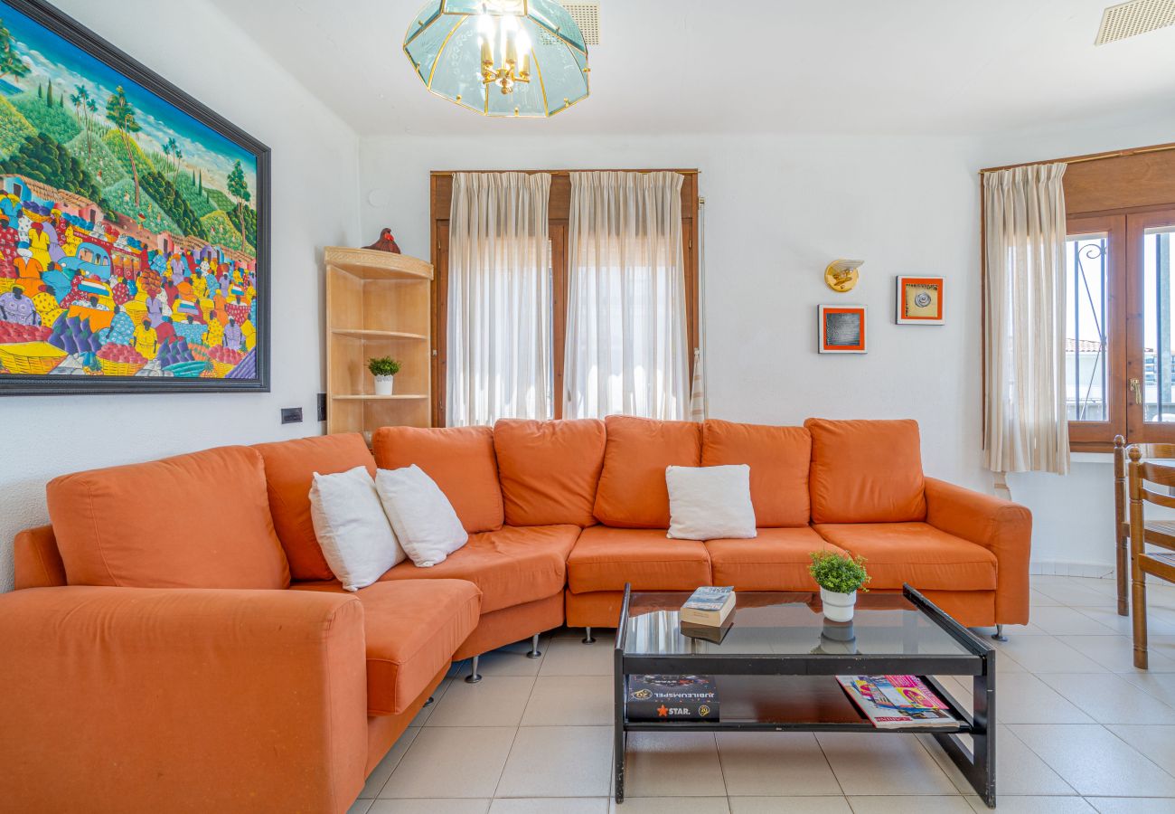 Villa in Empuriabrava - 0191-SANT MAURICI House with private pool