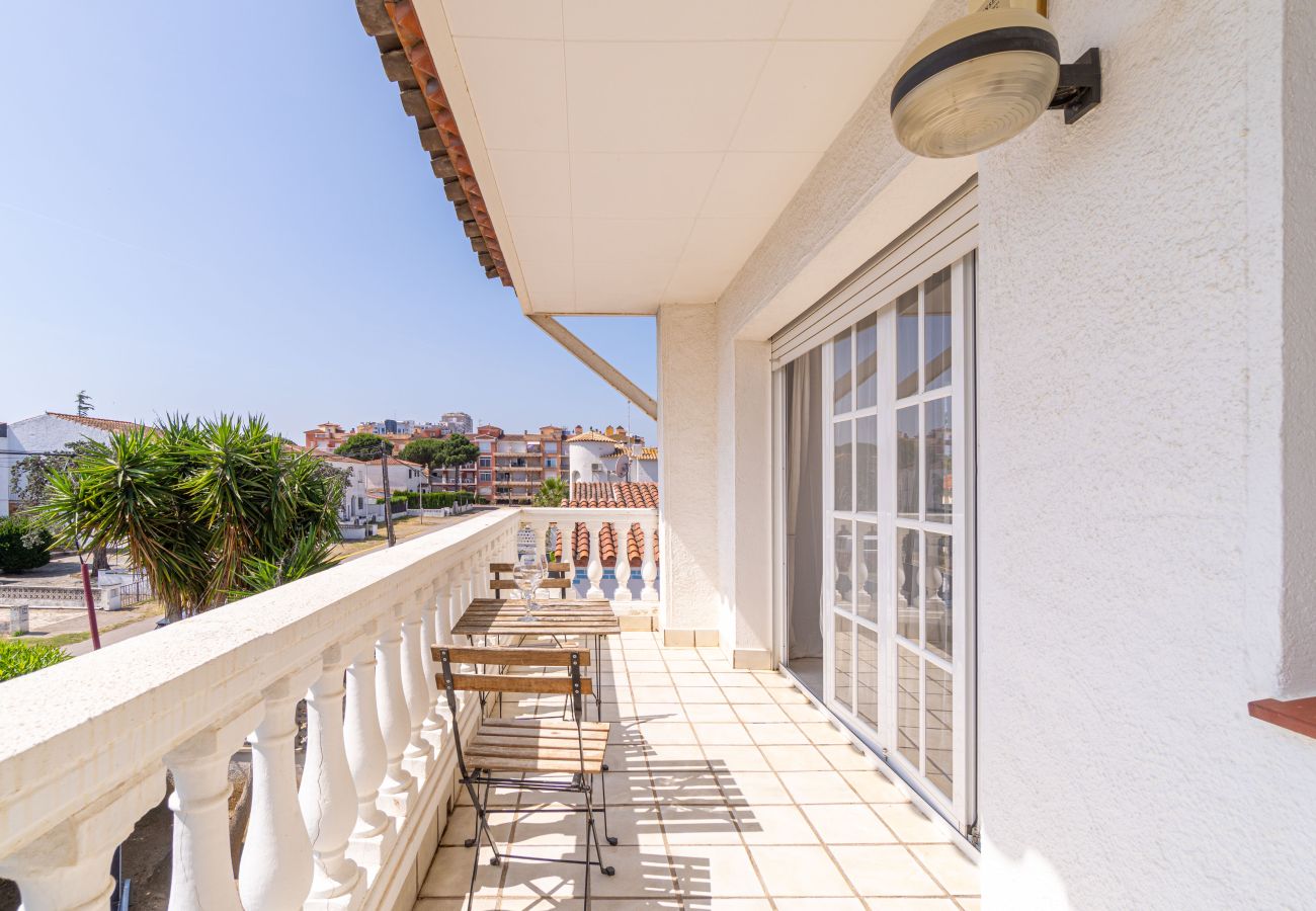 Villa in Empuriabrava - 0024-BAHIA  House with 3 bedrooms near the beach