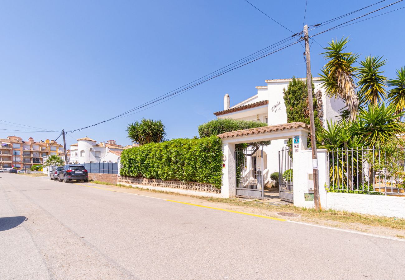Villa in Empuriabrava - 0024-BAHIA  House with 3 bedrooms near the beach