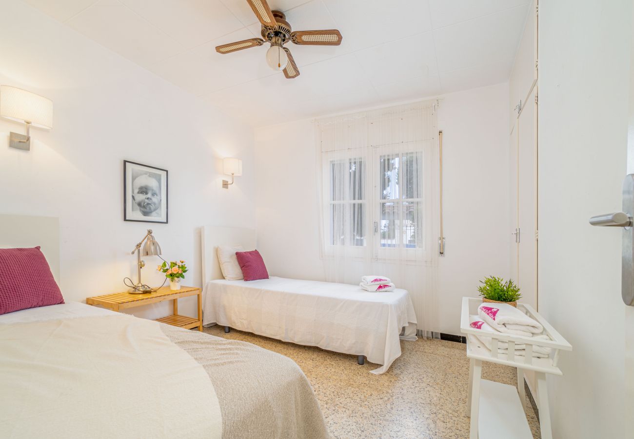 Villa in Empuriabrava - 0024-BAHIA  House with 3 bedrooms near the beach
