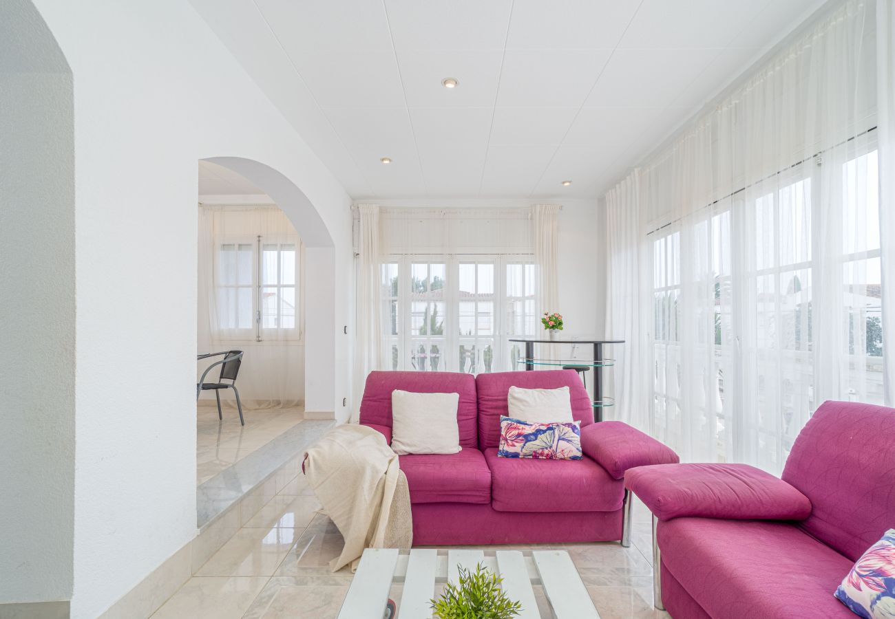 Villa in Empuriabrava - 0024-BAHIA  House with 3 bedrooms near the beach