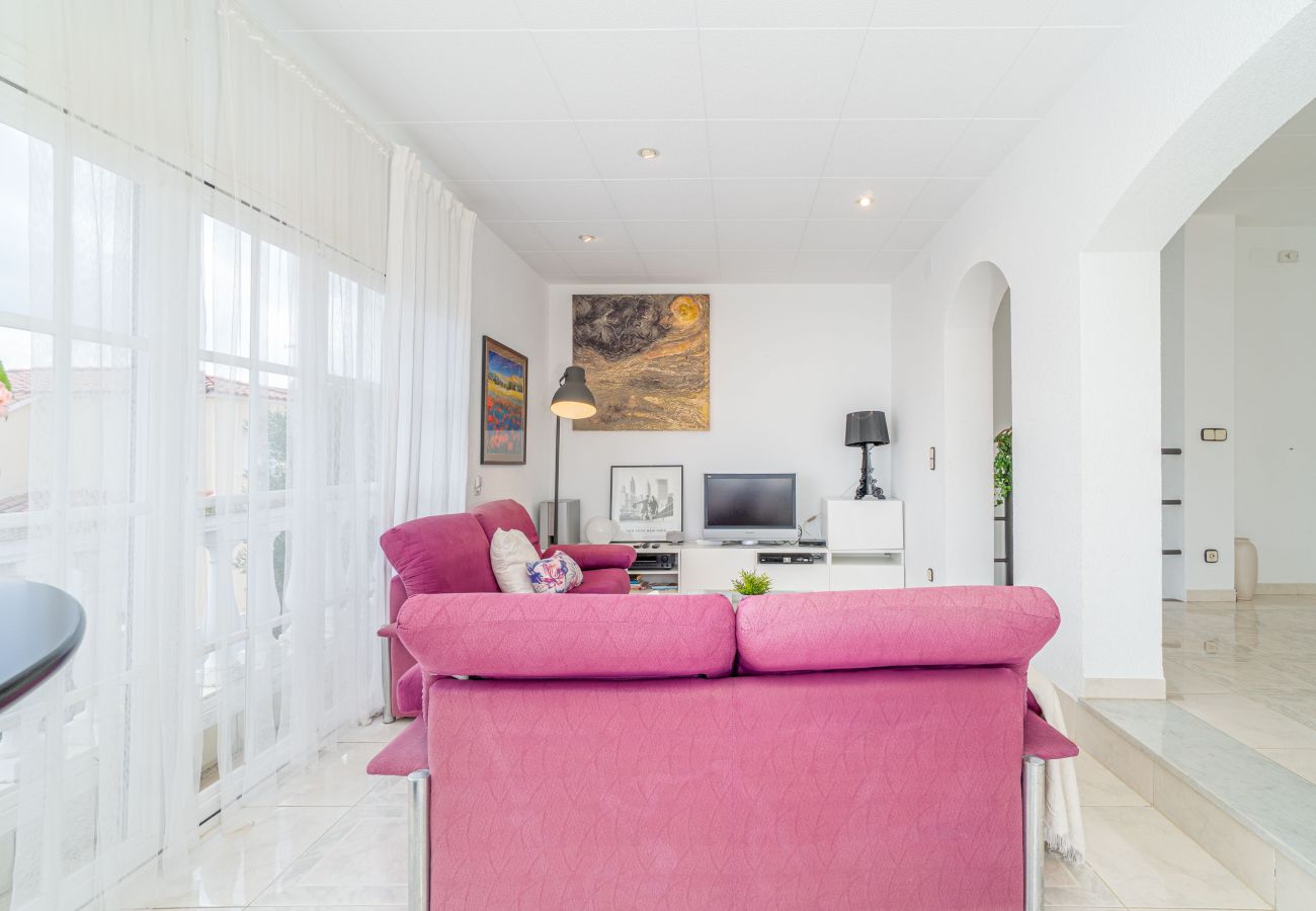 Villa in Empuriabrava - 0024-BAHIA  House with 3 bedrooms near the beach