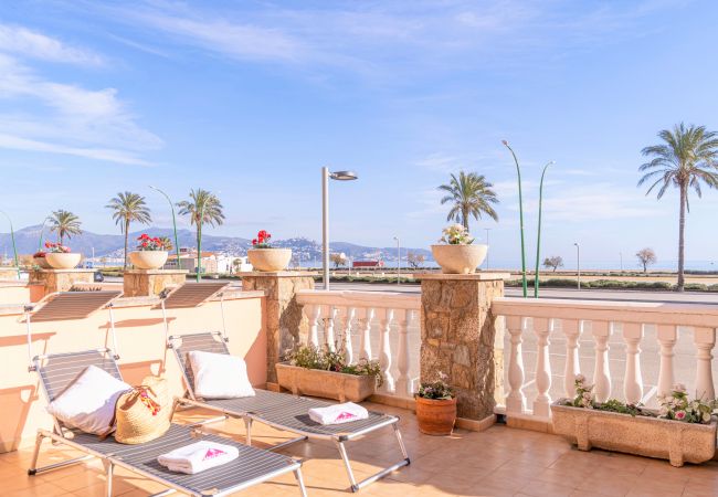 Apartment in Empuriabrava - 0097-MARENOSTRUM Beachfront apartment Apartment in Empuriabrava - 0097-MARENOSTRUM Beachfront apartment