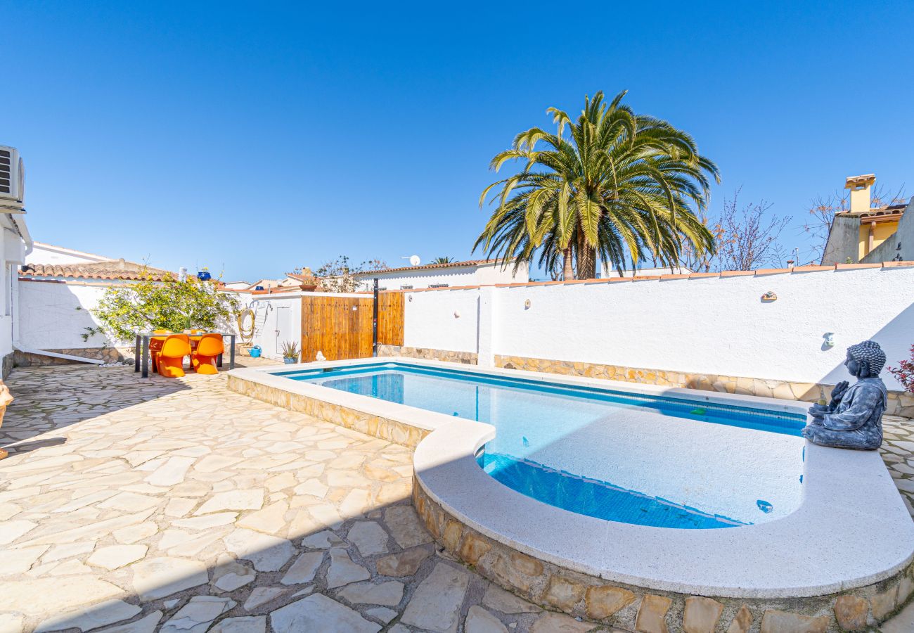 Villa in Empuriabrava - 0009-ALBERES House with pool