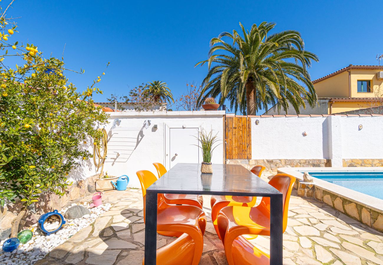 Villa in Empuriabrava - 0009-ALBERES House with pool