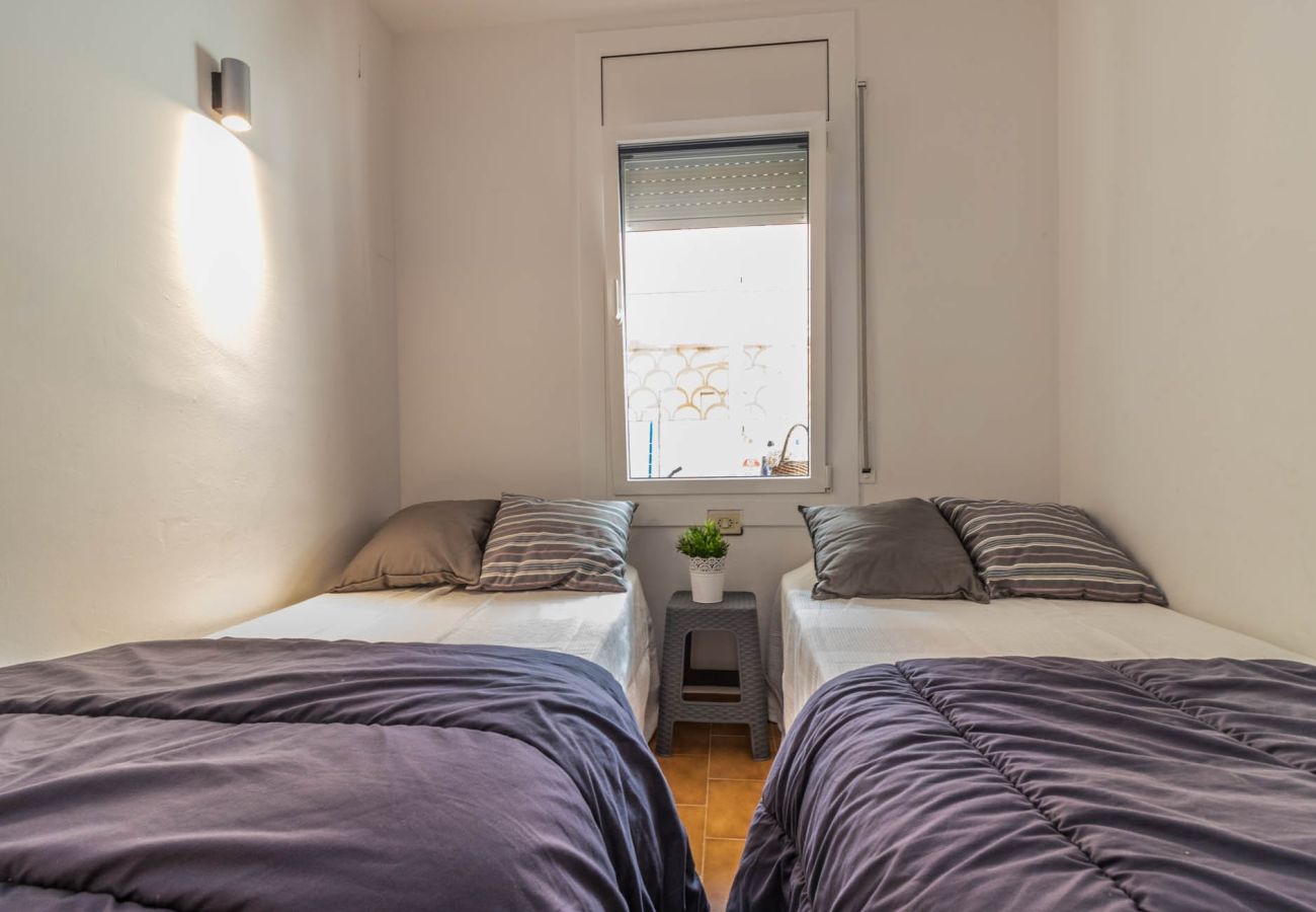 Apartment in Empuriabrava - 0065-GRAN RESERVA Apartment near the beach