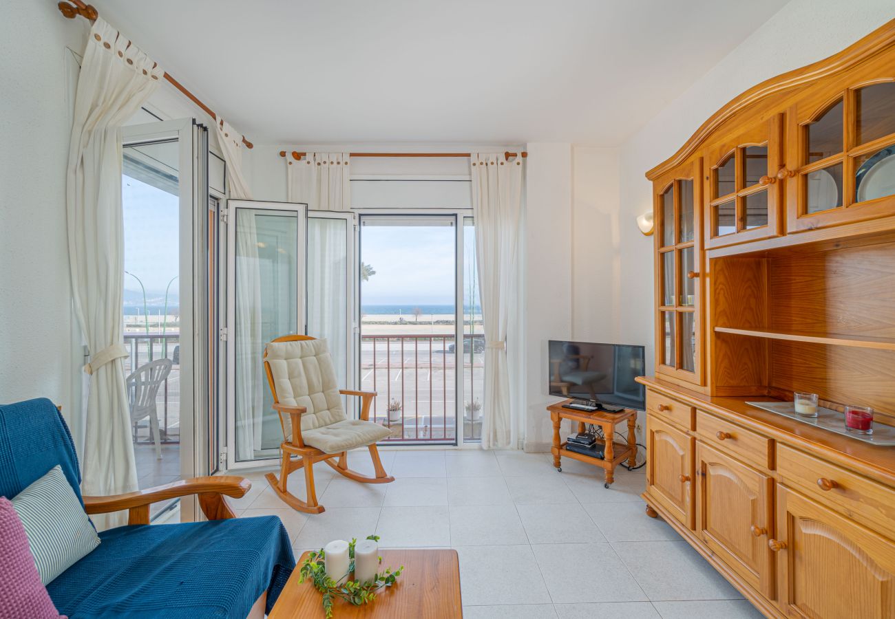 Apartment in Empuriabrava - 0090-MARENOSTRUM Beachfront apartment