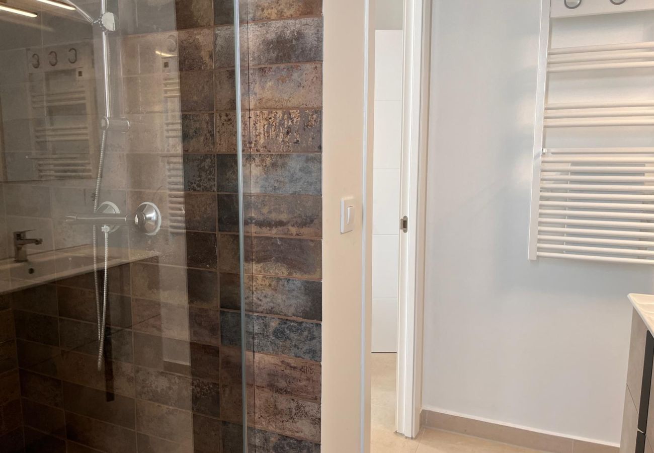 Villa in Empuriabrava - 0040-CAP RAS House at the canal with pool and mooring