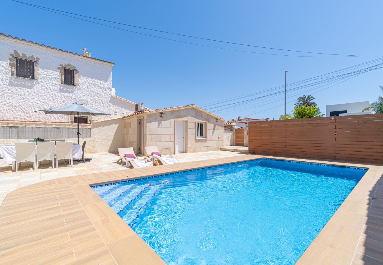 Villa à Empuriabrava - 0031-TER Maison au canal avec piscine, amarrage et studio