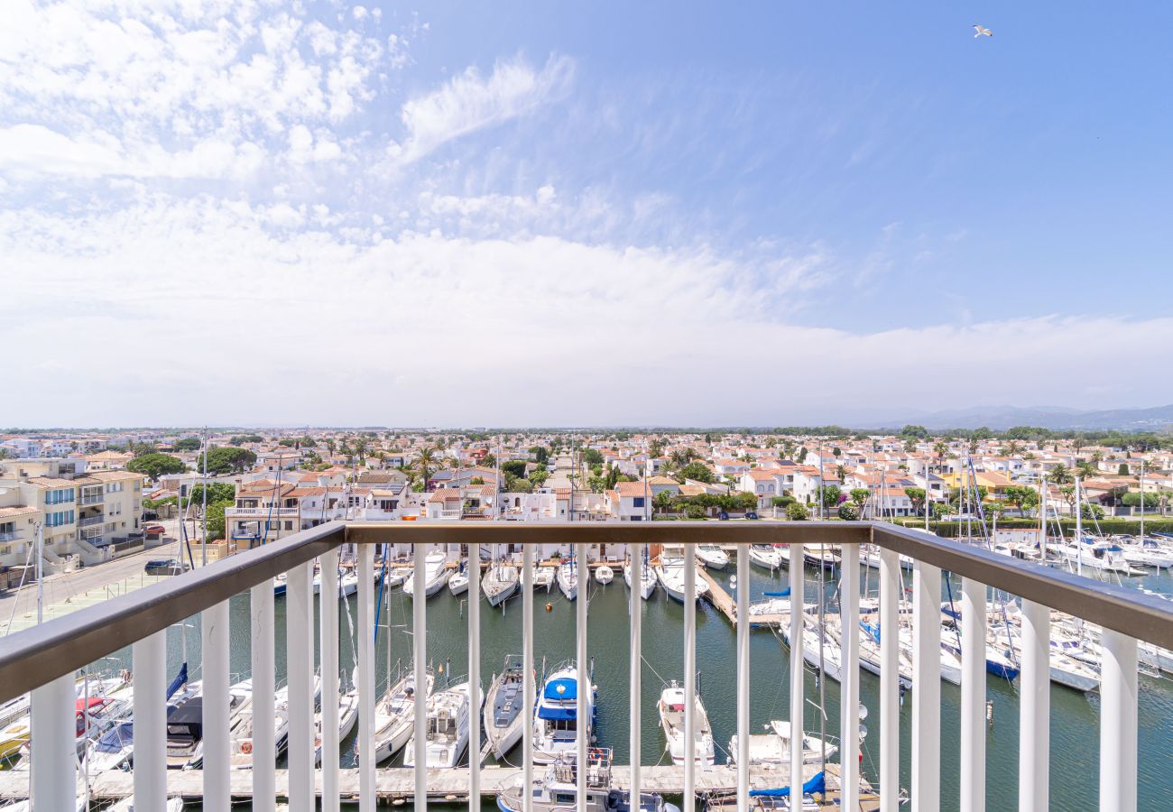 Appartement à Empuriabrava - 0160-PORT GREC Appartement avec WIFI, Smart TV, vue sur canal et mer