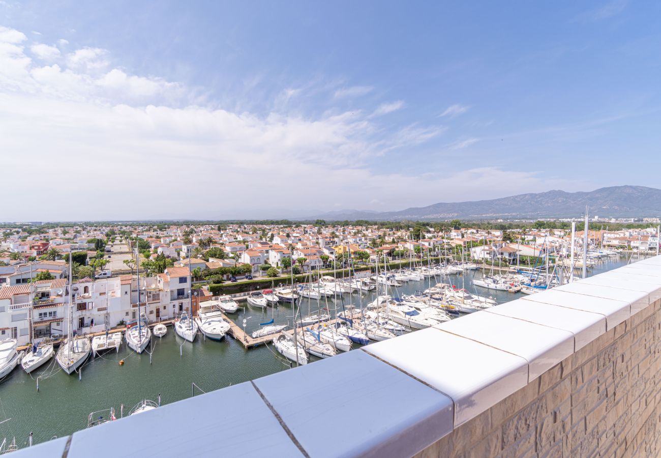 Appartement à Empuriabrava - 0160-PORT GREC Appartement avec WIFI, Smart TV, vue sur canal et mer