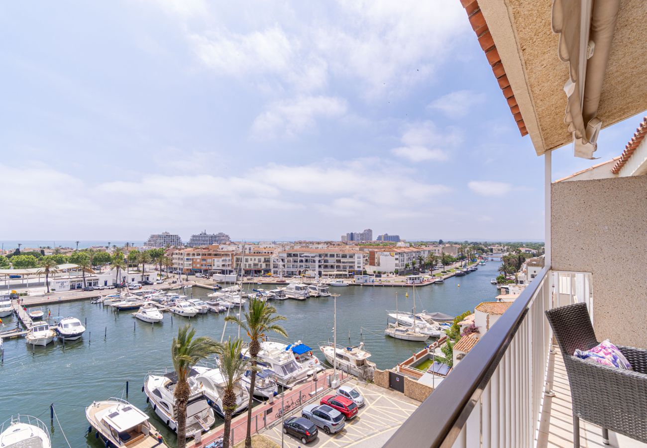 Appartement à Empuriabrava - 0160-PORT GREC Appartement avec WIFI, Smart TV, vue sur canal et mer