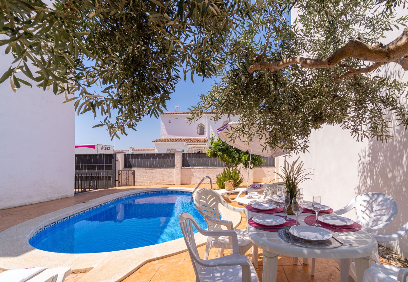 Villa à Empuriabrava - 0191-SANT MAURICI Maison avec piscine privée