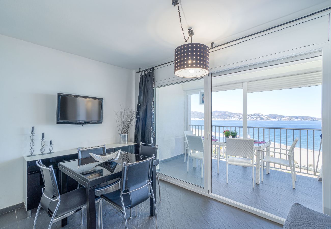 Studio à Empuriabrava - 0115-MANHATTAN Studio avec vue sur la mer
