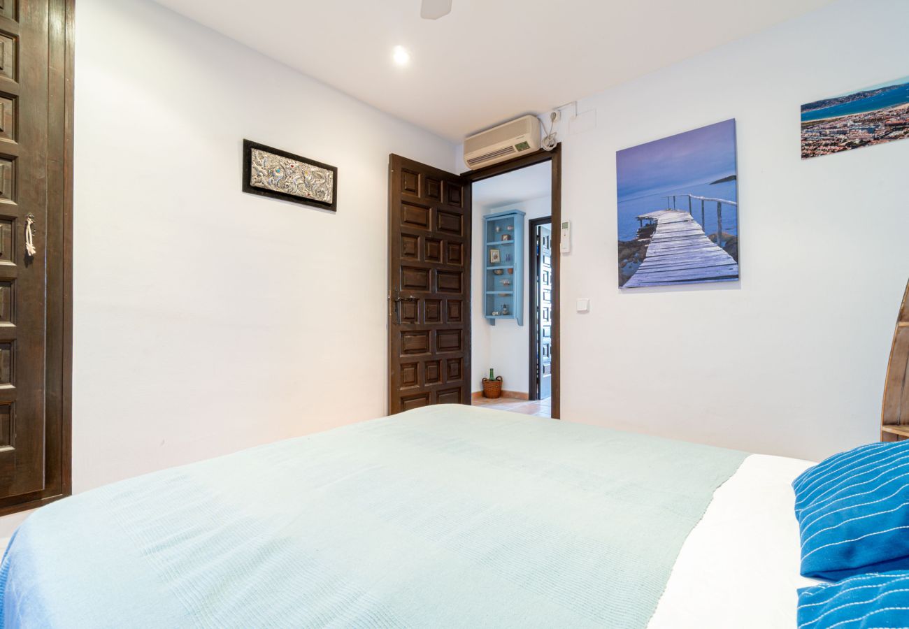 Villa à Empuriabrava - 0151-ILLA CARTAGO Maison de Pêcheur au Bord du Canal