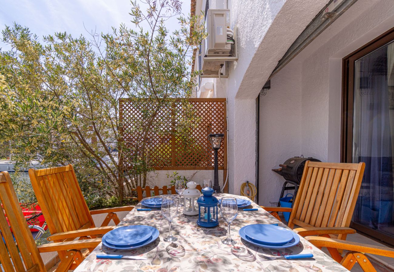 Villa à Empuriabrava - 0151-ILLA CARTAGO Maison de Pêcheur au Bord du Canal