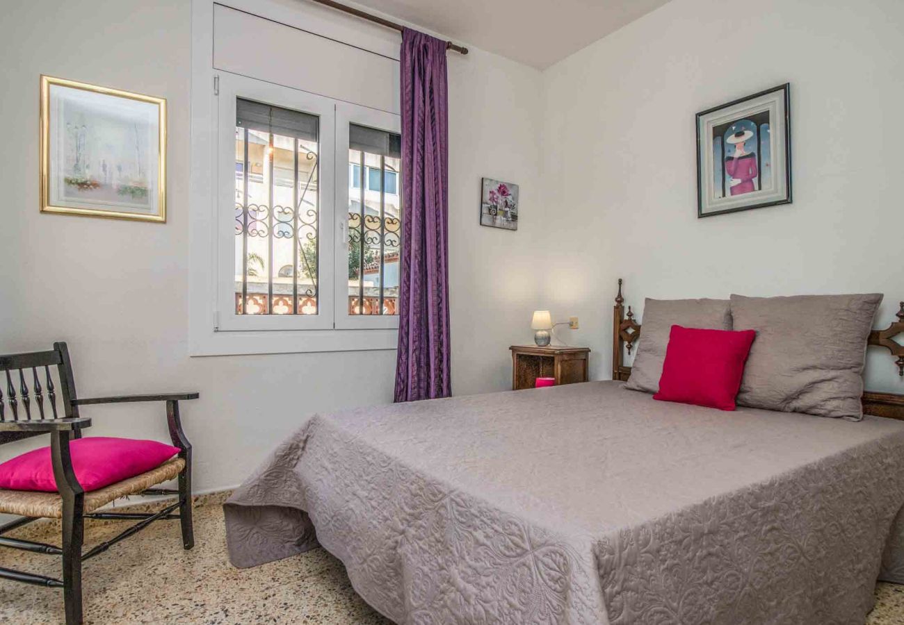 Villa à Empuriabrava - 0190-SANT MAURICI Maison avec piscine privée