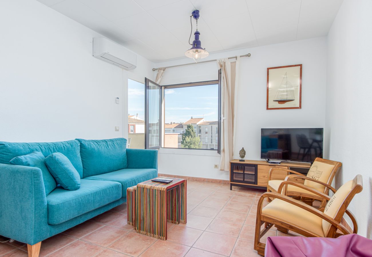 Appartement à Empuriabrava - 0147-PORT SOTAVENT Appartement avec vue sur le canal et piscine