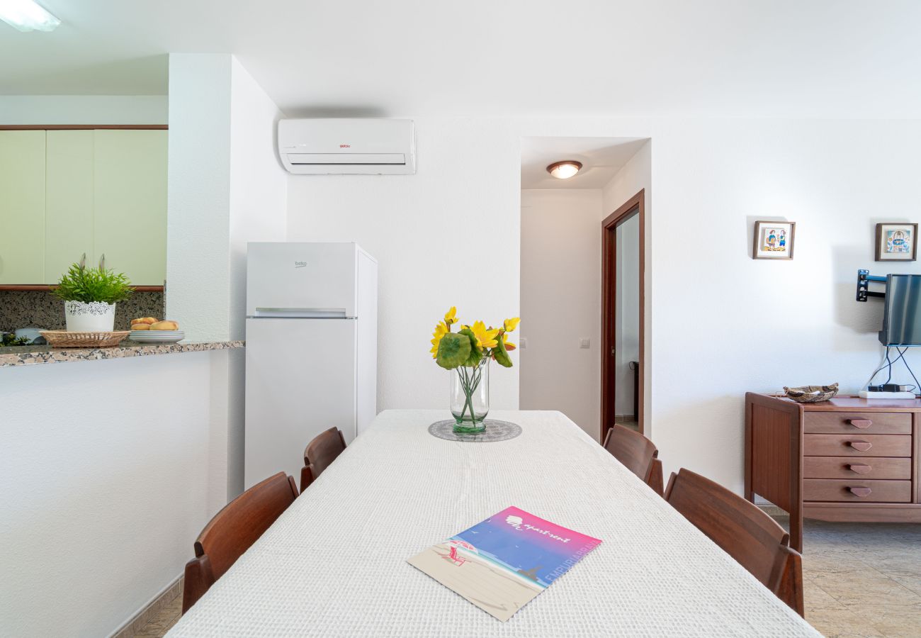 Appartement à Empuriabrava - 0088-MIRABLAU Appartement avec vue latérale sur la plage