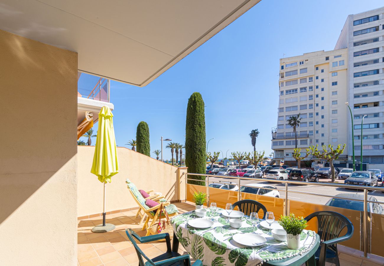 Appartement à Empuriabrava - 0088-MIRABLAU Appartement avec vue latérale sur la plage