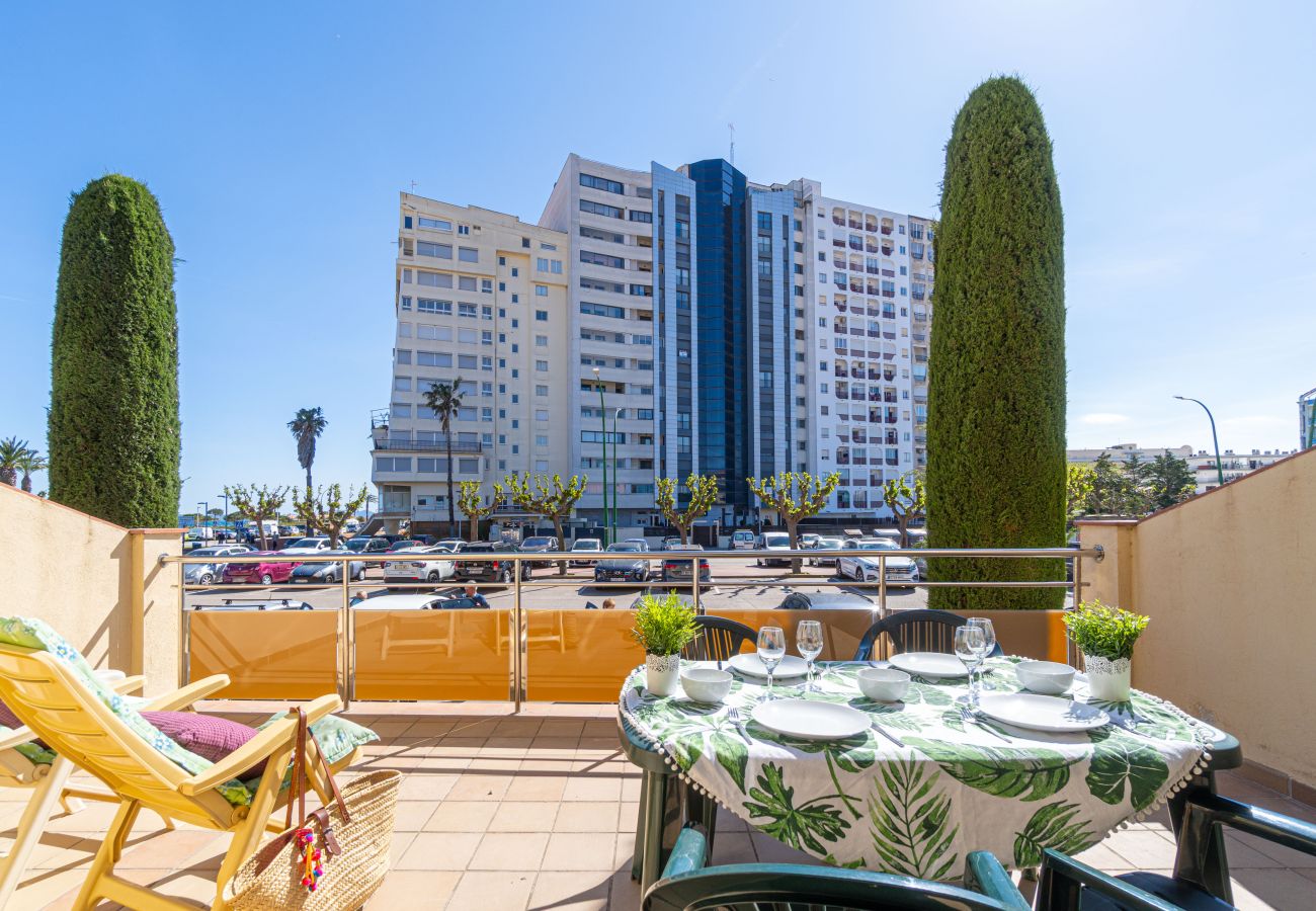 Appartement à Empuriabrava - 0088-MIRABLAU Appartement avec vue latérale sur la plage