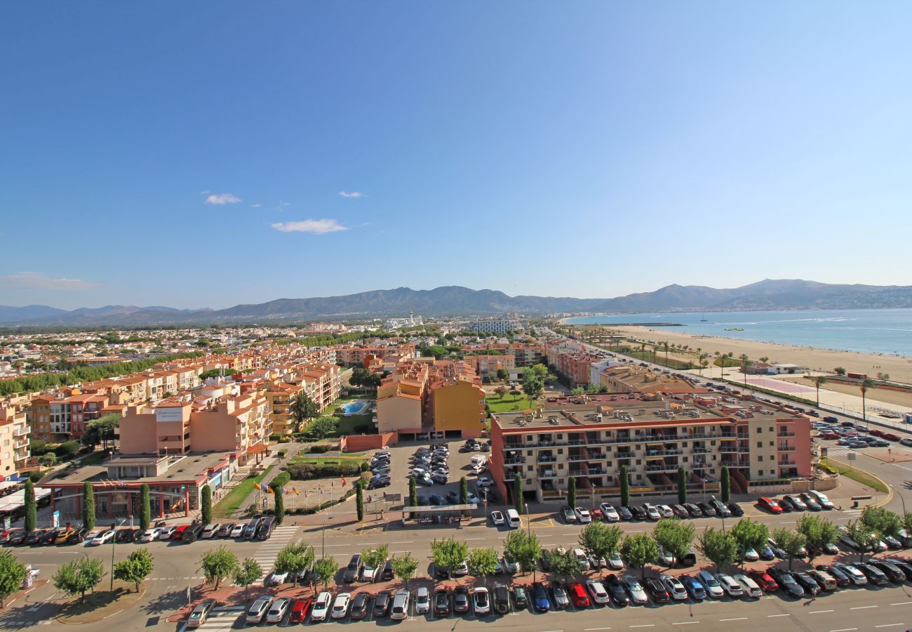 Апартаменты на Эмпуриабра / Empuriabrava - 0186-SAN LUIS Апартаменты с видом на море