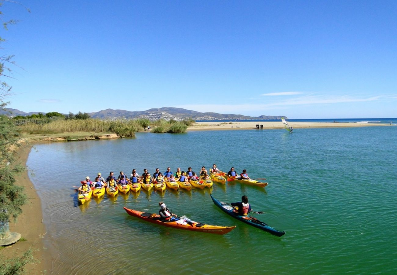 Апартаменты на Эмпуриабра / Empuriabrava - 0155-PORT SALINS Квартира с видом на канал