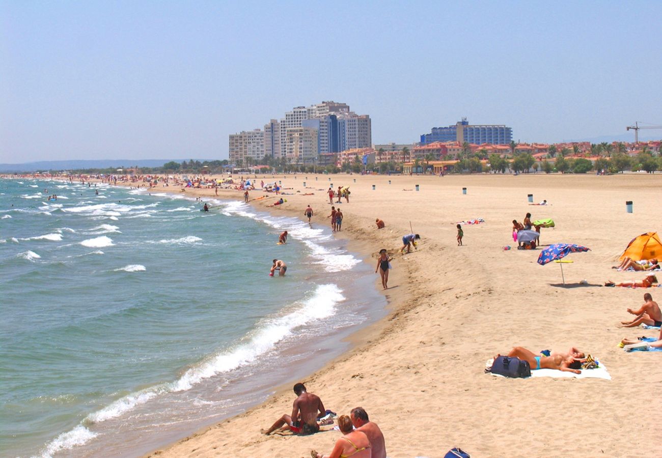 Апартаменты на Эмпуриабра / Empuriabrava - 0055-GRAN RESERVA Квартира рядом с пляжем