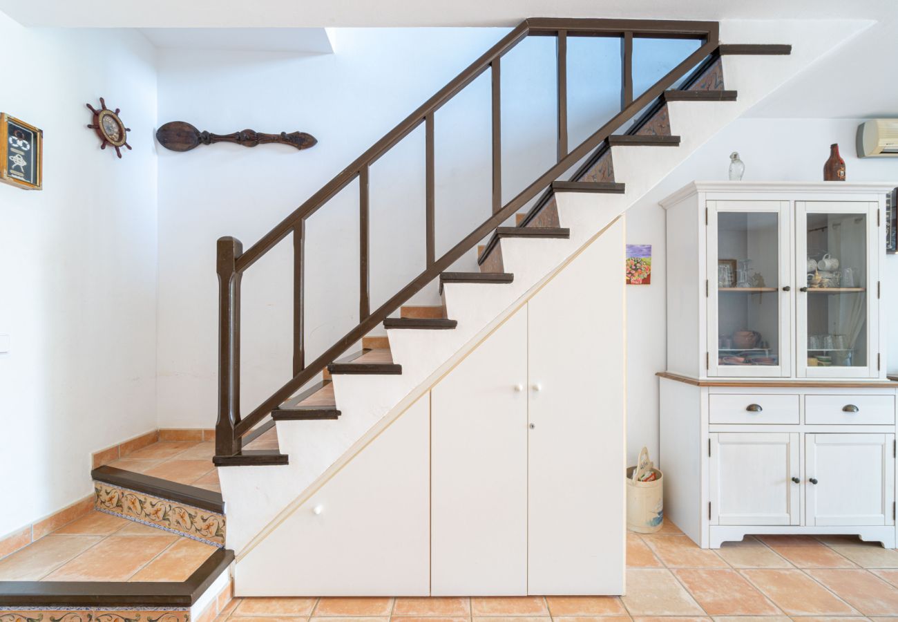 Вилла на Эмпуриабра / Empuriabrava - 0151-ILLA CARTAGO Дом рыбака на канале