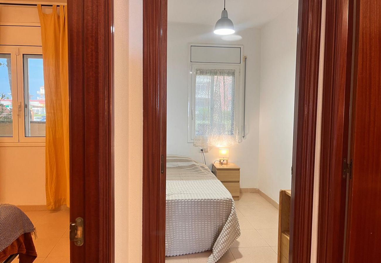 Апартаменты на Эмпуриабра / Empuriabrava - 0098-MARENOSTRUM Квартира на берегу моря